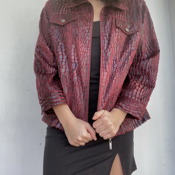 vintage faux croc print red velvet jacket - Picture 4 of 8
